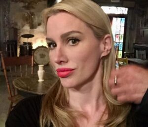 Alice Evans Instagram - BTS from the set of #TheOriginals 2014

Make sure you swipe through to pic four! 

#theoriginals #tvd #elijahmikaelson #klaus #esther #bts #dressing #makeupandhair #rebekah #freya #boymom