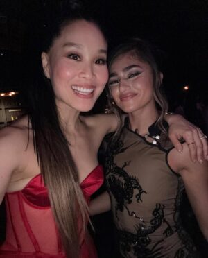 Alicia Hannah Instagram - Ahhhh the final eps of @cobrakaiseries are streaming now on @netflix!!!!!! 🥋🥋🥋🥋🐍🐍🐍🐍❤️❤️❤️❤️🔪🔪🔪🔪

Are you watching!?!?