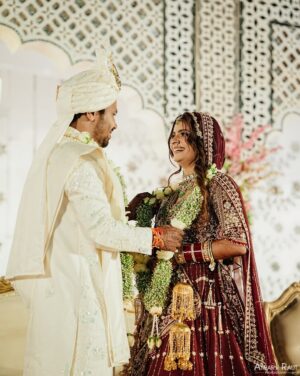 Alisha Rajput Instagram - 5 sal ladte jaghdte finally shadi hogyi , I am very happy to be your mrs Agrawal mrs robin . Mai promise karti hu ki mai har wakt apka sath dungi chahe dukh ho ya sukh 🩵🧿

Groom outfit @arish_tailor_ 
Bride outfit @annupatel 
Jewels @jewellery_by_rutzz 
Function @function._.junction 

#rosha #marriage #shadi