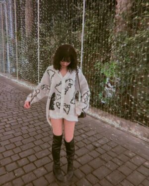 Alizeh Shah Instagram - ghosts & ....