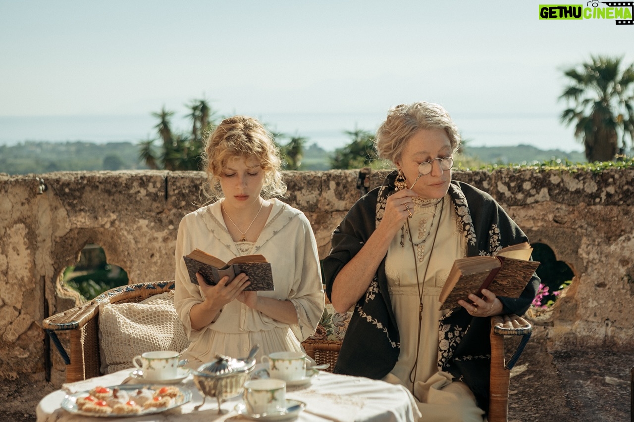 Alma Noce - 2.2K Likes - Momenti di Gioia…

L’Arte Della Gioia di Valeria Golino ❤️‍🔥
@skyitalia @nowtvit @htfilm 

Foto di @tonymartorelli

#SkyOriginal #ArteDellaGioia