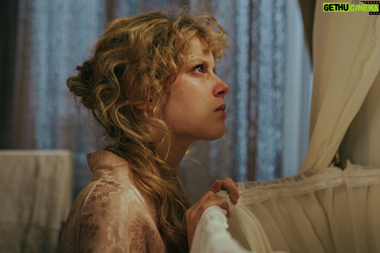 Alma Noce - 2.2K Likes - Momenti di Gioia…

L’Arte Della Gioia di Valeria Golino ❤️‍🔥
@skyitalia @nowtvit @htfilm 

Foto di @tonymartorelli

#SkyOriginal #ArteDellaGioia