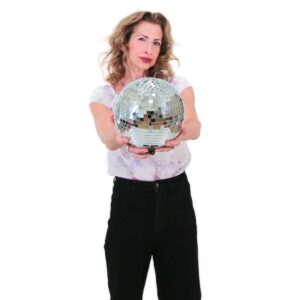 Alysia Reiner Instagram - Meet the characters of "You Are Cordially Invited to the End of the World!" Today, meet Viv, played by Alysia Reiner.

VIV is slightly neurotic and easy to get riled, but she desperately wants to savor every last minute with her dying husband, Greg. She's wondering how the hell she can fix it all.

_____________________________

You Are Cordially Invited to the End of the World!
by Keiko Green
directed by Zi Alikhan
Apr. 5 - May 3, 2025

Take your seat for a comic, irreverent celebration of life! Since Greg’s terminal diagnosis, he’s felt a deep connection to the Earth—and to save himself, he’ll need to save the planet. Viv desperately wants to savor every last minute with her husband. Meanwhile M, our emcee, searches desperately to find meaning in the chaos of their final year with Dad. A heartfelt family story and joyful theatrical event, as magical as the world itself.