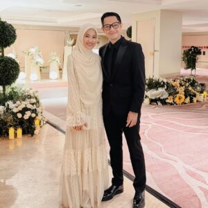 Alyssa Soebandono Instagram - Selamat atas penikahan @zumizolazulkiflinurdin dan @putri_zulhas, In Syaa Allah Sakinah Mawaddah Warahmah, bahagia dunia akhirat, aamiin ya Allah.
.
#wedding 
#masyaallahtabarakallah