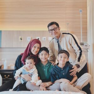 Alyssa Soebandono Instagram - Alhamdulillah, Abang Rendra baru saja operasi amandel dan semua berjalan dengan lancar.

Terima kasih banyak untuk @brawijayahospitalsaharjo atas fasilitas dan pelayanan terbaiknya. Juga untuk dokter serta tim medis yang profesional.

Untuk mba @ria_nahdi terima kasih juga atas bantuannya selama ini. Semoga Allah ta’ala berkahi selalu dan membalas semua kebaikan mba Ria yah. Aamiin.

Selalu senang berobat di @brawijayahospitalsaharjo karena nyaman sekali ♡