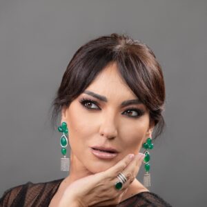 Amal Arafa Instagram - 📸 
Styled by : @carolfull 
Jumpsuit : @saiidkobeisy 
Jewelry : @auroreezzedine  Hairstyling : @georgeselmendelek 
Makeup : @hildadaagher 
..
#amalarafa #new #photosession #picoftheday #instapic #instafashion #instagood #fashion #couple #black #makeup #stylish #jewelry #trending #instagram #lebanon #beirut #syria #damascus #saudiarabia #dubai #arabworld #mbc #mbc1 @mbc1 
‎#أمل_عرفة #عبد_المنعم_عمايري #بصراحة_مع #أمل_عرفة_بصراحة_مع
