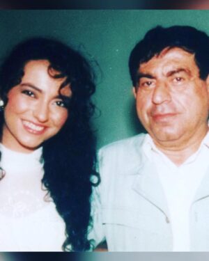 Amal Arafa Instagram - أغلقتُ عليكَ القلب..
أنتَ الحب .. بابا إلى الملتقى💙🤍🤍🤍🤍🤍🤍🤍
#أمل_عرفة #أمل_سهيل_عرفة #بابا #سهيل_عرفة #حب
#amalarafa #amal #father #daughter #fatherlove #love