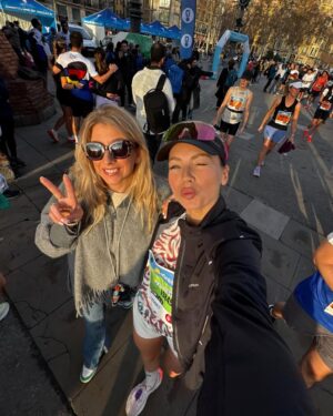 Amandine Petit Instagram - Record personnel : 02h06.46 😭⚡️
Trop contente d’avoir été au bout de moi même pour aller chercher ce RP 🥰 c’était fou !! Merci cette dream team pour le week-end ❤️‍🔥