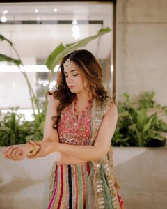 Actress Amar Khan HD Photos and Wallpapers December 2024
