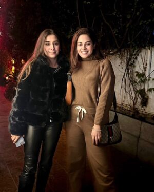 Amar Khan Instagram - Winters Mashup,December Dump💕