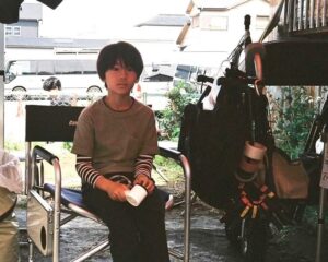 Ami Touma Instagram - 「#おいしくて泣くとき」キャストの皆さんが解禁されました！素敵な俳優の方々とこの作品でご一緒する事かできてとても嬉しく思います。早く見て欲しいと思える作品です！
そして、事務所の後輩の #矢崎滉 くんが私が演じる夕花の弟・幸太役で出演しています。今作が映画初出演みたいです！初日から緊張が漂うシーンでしたが、ずっと集中して頑張ってました😊
お楽しみに✨