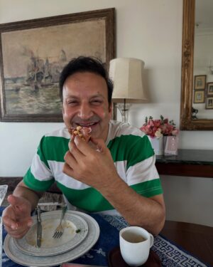 Amrita Raichand Instagram - To the man who surprising I fall in love with even more with every passing year… you are the best & I have no idea what I’ve done to deserve you ❤️ Thu Thu Thu- I’m damn sure we will have a massive fight (another one of many tomorrow itself 😂🙈) 

And now let’s talk about the breakfast - So I woke up late today & suddenly heard hubby telling someone that he’s going to have breakfast made by wifey!!! Huh?! I had slept late at night trying to make a really nice birthday reel on my own for my hubby & have been busy trying to find him a padel raquet (his latest obsession) but at that moment I realised that all anyone ever wants from me is ONLY FOOD! 

So here’s what was on my hubby’s birthday breakfast table this morning 😋 (FYI this is my most favourite meal to make and my hubby’s to eat) ☺️
Truffle Eggs 
Guacamole on Toast 
Sheet-Pan Sausages on a bed of Arugula 
Prosciutto platter with edam cheese & some olives 
Buttered sourdough with Truffle Honey and homemade strawberry jam  Freshly squeezed Orange juice 
For the finale, an on the spot created - Banana & chocolate Mug cake with whipped cream, a dusting of cocoa with a little magic candle for the birthday boy! 😘 

P.S-  Enjoy the absolute unfiltered footage that I’ve shared with you guys from the morning…the 3rd slide will totally crack you guys up …😂🙈
#amritaraichand #chefandbeyond #unfiltered #birthdaybreakfast #asrworld #cheflife
