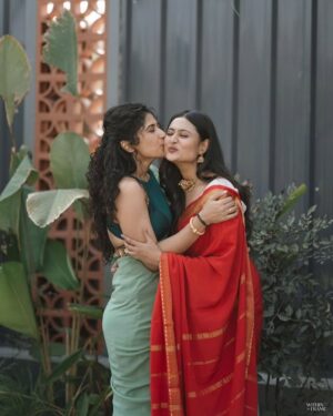 Amrutha Iyengar Instagram - Should have copyrighted this song under our name💋

#basicallysisters