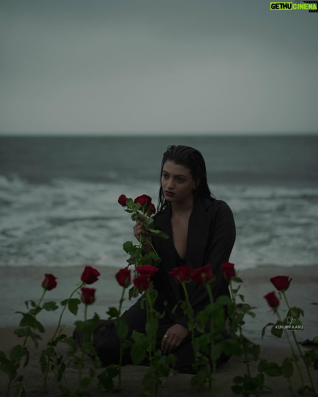 Amrutha Saju - 13.5K Likes - La vie en rose🌹
📸 @kunjippaaru
Special thanks to @kedarhist_