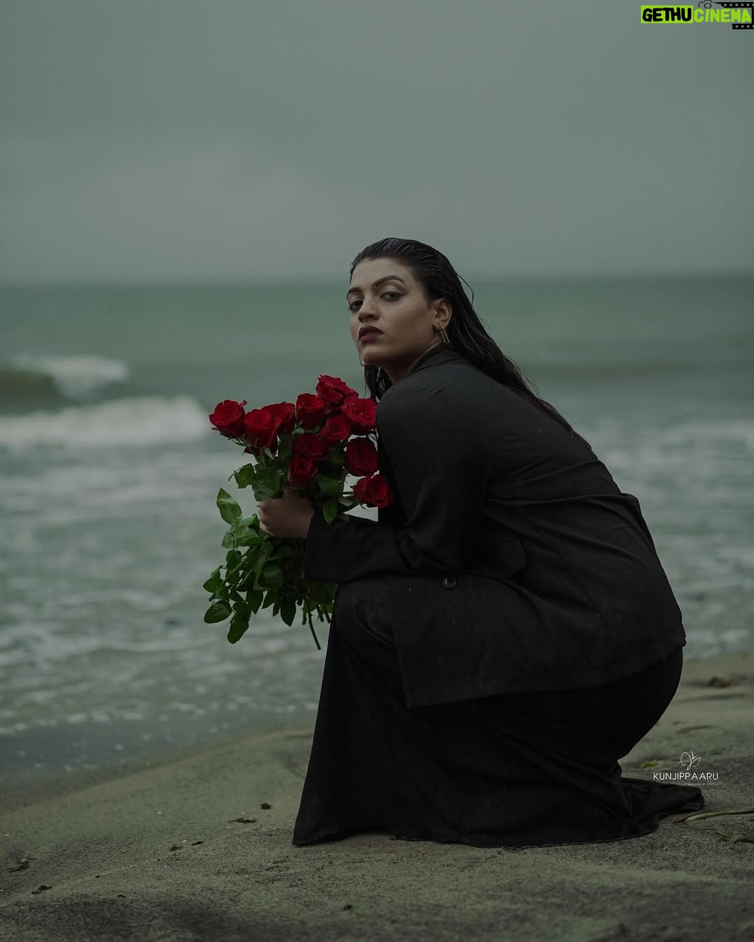 Amrutha Saju - 13.5K Likes - La vie en rose🌹
📸 @kunjippaaru
Special thanks to @kedarhist_