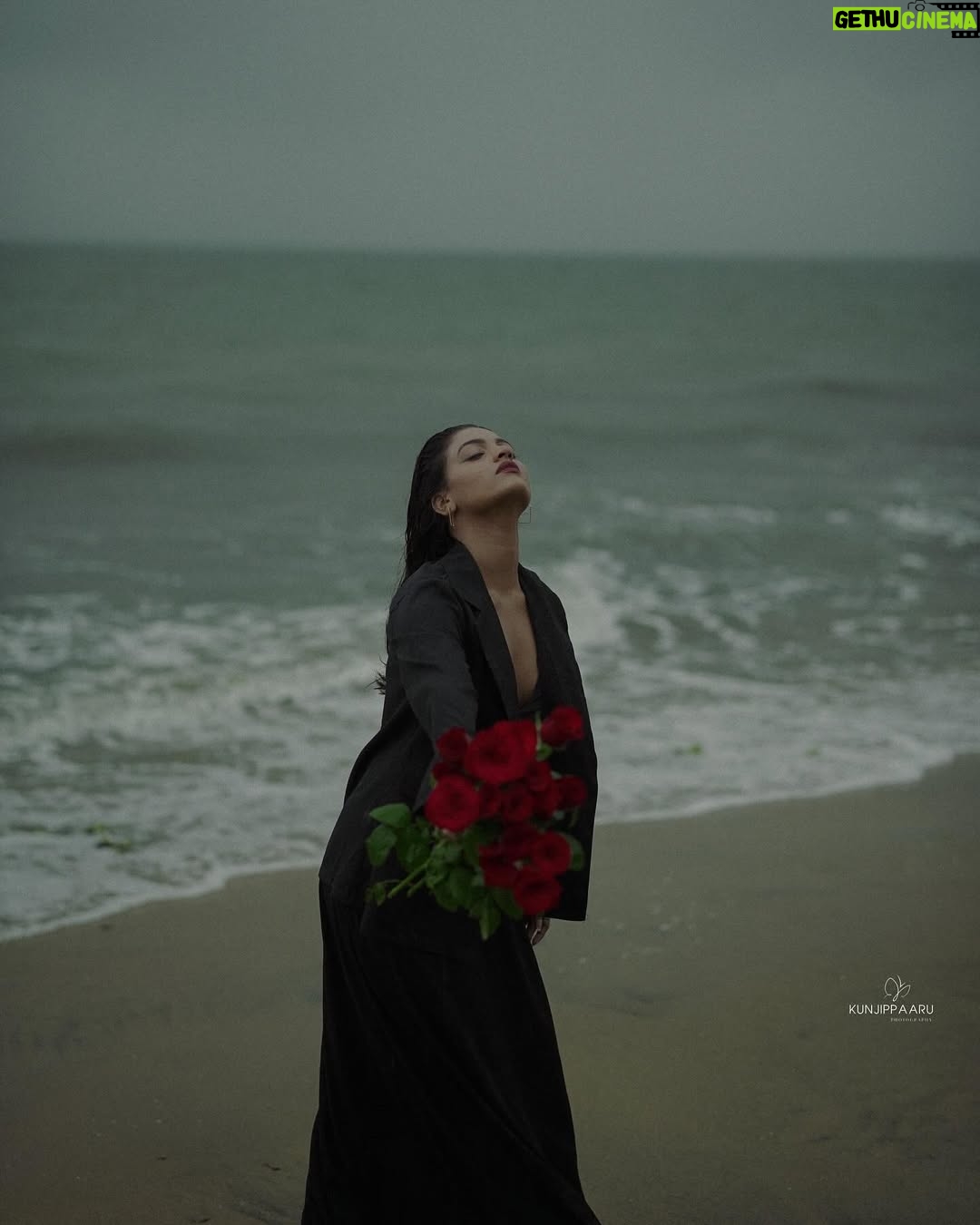 Amrutha Saju - 13.5K Likes - La vie en rose🌹
📸 @kunjippaaru
Special thanks to @kedarhist_