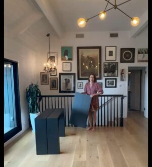 Amy Acker Instagram - Can’t wait for all the dinner parties we’re going to have with our new @transformertable! It comes in so many finishes and styles- I’ve been eyeing them all for a while now! Love the round one too! And @transformertable is having a Spring Cleaning promo starting March 5th! With exclusive discounts based on your purchase amount. Also can get an addition discount with the code AMY100. #transformertablepartner