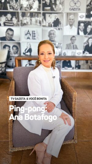 Ana Botafogo Instagram - 💃 Dança tem idade? Deixa que a maior bailarina do Brasil, Ana Botafogo (@anabotafogooficial), responde!

Aproveitamos que a embaixadora do Rio de Janeiro esteve aqui, no nosso Você Bonita (@vocebonitatv), para bater um papo de bastidores. 💖 

E você: tem vontade de praticar alguma modalidade de dança? Conta pra gente nos comentários!

#AnaBotafogo #ballet #NossaGazeta