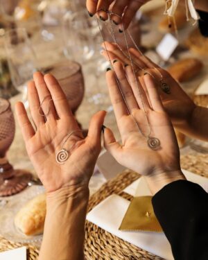 Ana Guerra Instagram - Por si ayer os pedisteis matrimonio aquí tienes a esas personas que hicieron de nuestra boda un cuento perfecto ❣️