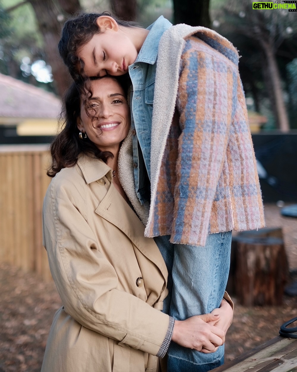 Ana Varela - 2.3K Likes - O que tem em energia e rebeldia, tem, na mesma dose, em meiguice. Parabéns meu amor pequenino. O Mundo é tão mais bonito contigo. 💕