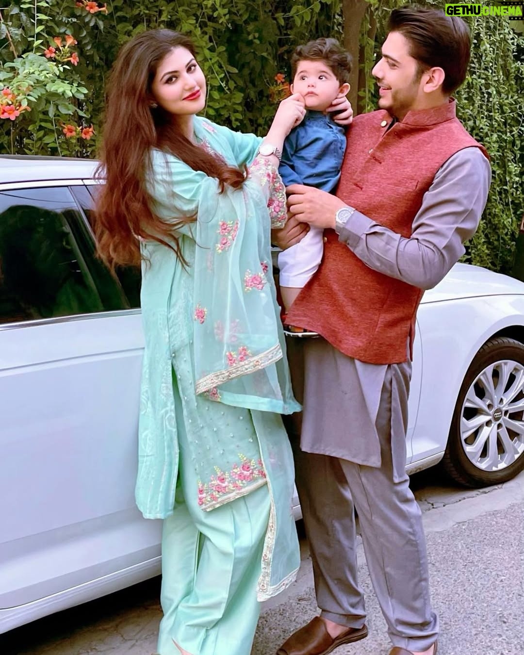 Anam Goher - 20.5K Likes - Bakra Eid Mubarak from us to you ! 🫶🏻🐐🤍
#MyBoys #bakraeid #eidmubarak
👗 @amiradnanofficial
. @republicwomenswear
. @mariabofficial