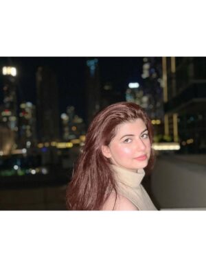 Anam Goher Instagram - Spent this New years in my second hometown Dubai ! ♥️🇦🇪
What an eventful night. Here’s welcoming 2023 in style ✨
@visit.dubai @dubai @emaardubai @burjkhalifa @dubai.travelers @downtowndubai 

#dubailife #dubai #anamgoher #newyear #2023 

Outfits : @zara 
Location : Downtown Dubai