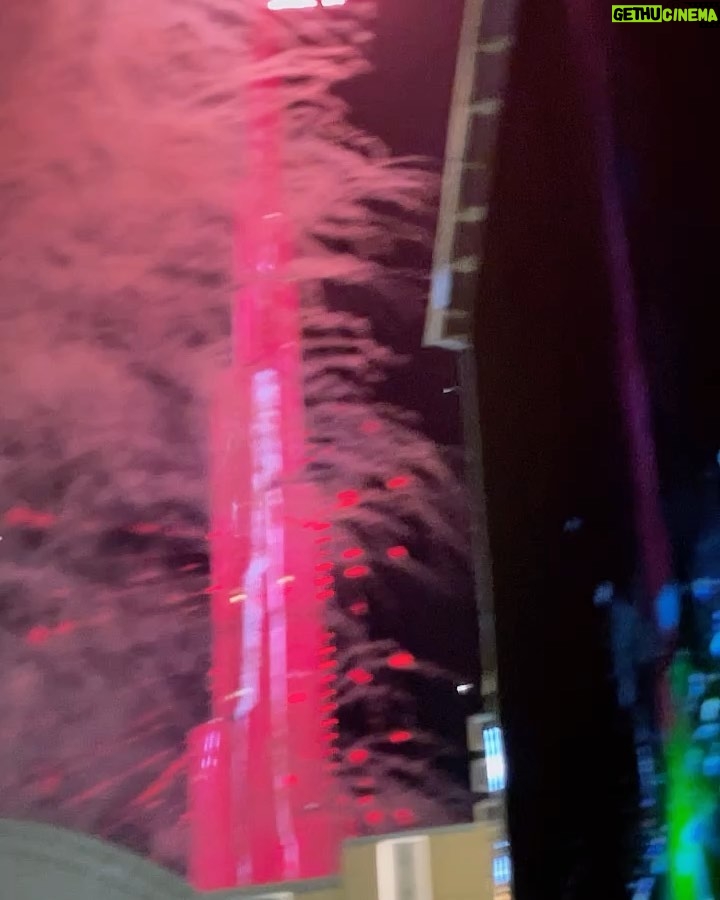 Anam Goher - 13.6K Likes - Spent this New years in my second hometown Dubai ! ♥️🇦🇪
What an eventful night. Here’s welcoming 2023 in style ✨
@visit.dubai @dubai @emaardubai @burjkhalifa @dubai.travelers @downtowndubai
#dubailife #dubai #anamgoher #newyear #2023
Outfits : @zara
Location : Downtown Dubai