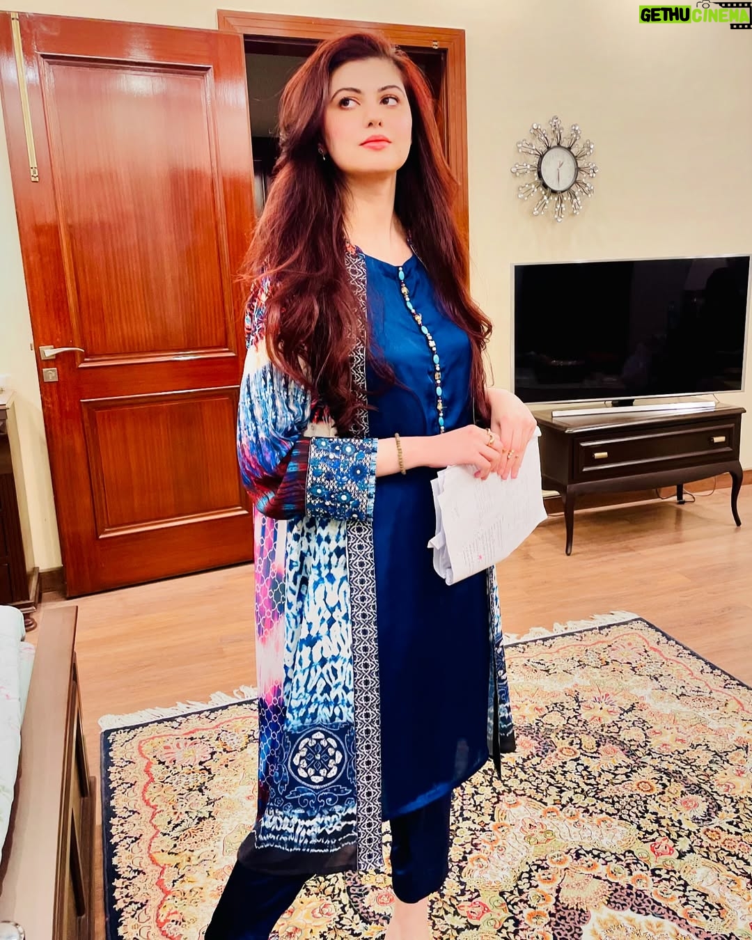 Anam Goher - 13.8K Likes - Snippets from the sets of #Jafaa 🎬🫶🏻🪻
Ps : Yes abhi tak Canada nahi ponchi ;P
Thanks for the immense love with Nimras character.
.
.
.
.
.
.
.
.
.
.
👗 @mariabofficial @shazakmalikofficial @limelight.pret @generation_pk
💄 @haris_rajpoot_mua
@humtvpakistanofficial #humtv #jafaa #bts #photography #instagood #instagram #instadaily #reels #reelsinstagram #tv #drama #fyp #explore #explorepage #portraitphotography #photo #newpost