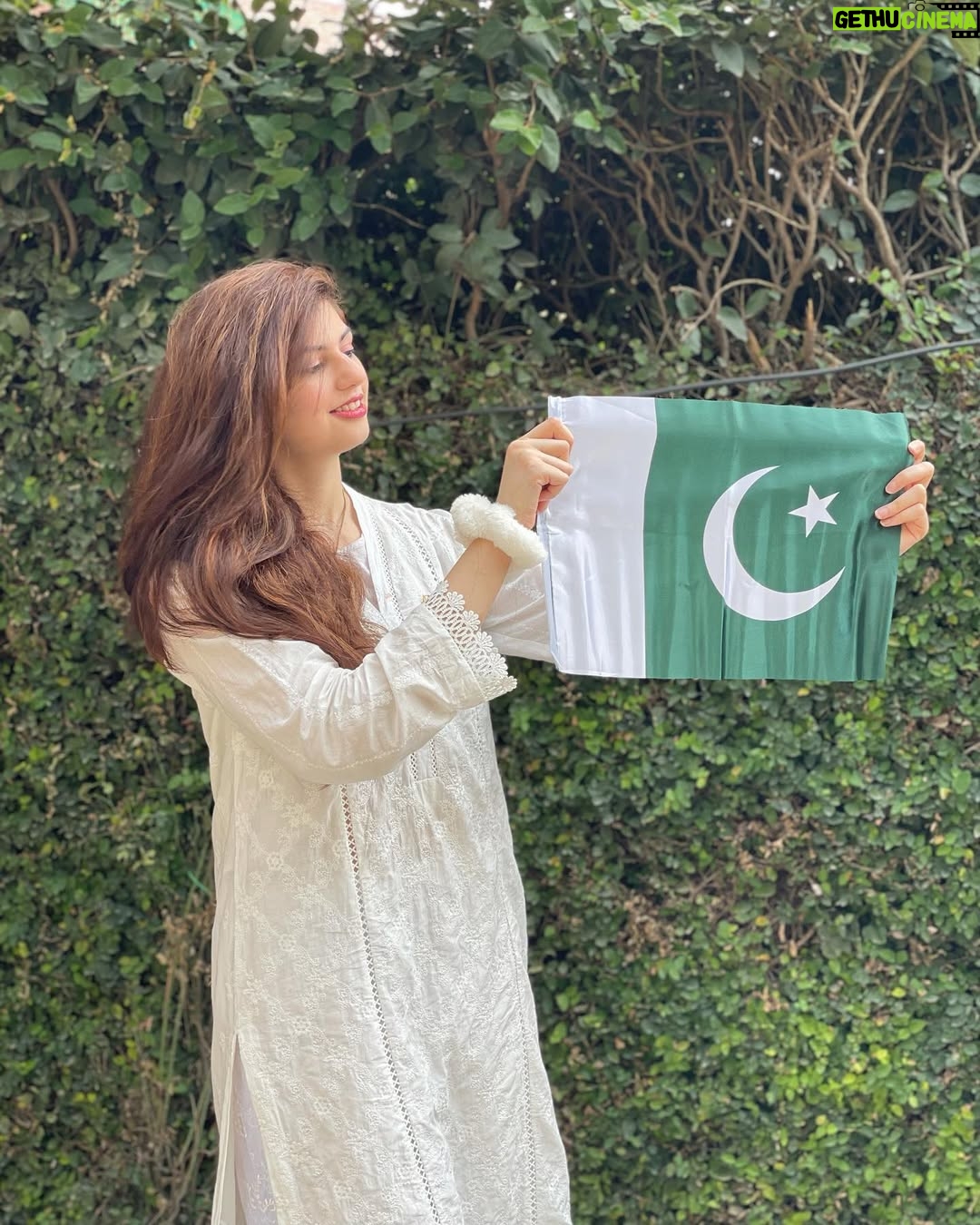 Anam Goher - 26K Likes - Happy Independence Day Pakistan, from Us to You 🇵🇰💚
#AzaadiMubarik #IndependenceDay #PakistanyouareLOVE @gohermumtazofficial @anamgoherofficial