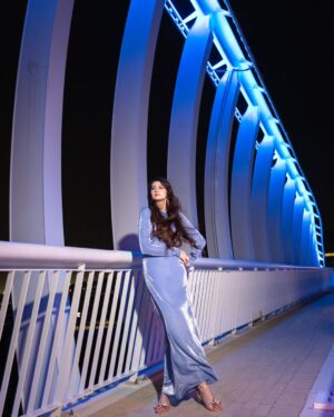 Anam Goher Instagram - 💜✨💎 

@uthman_studio 
@reserved 
@meydanbridge 

.
.
.
.
.
#trending #explorepage #instagram #instagood #instadaily #dress #uae #dubai #fyp #reels #ootd #photography #photooftheday #travelgram