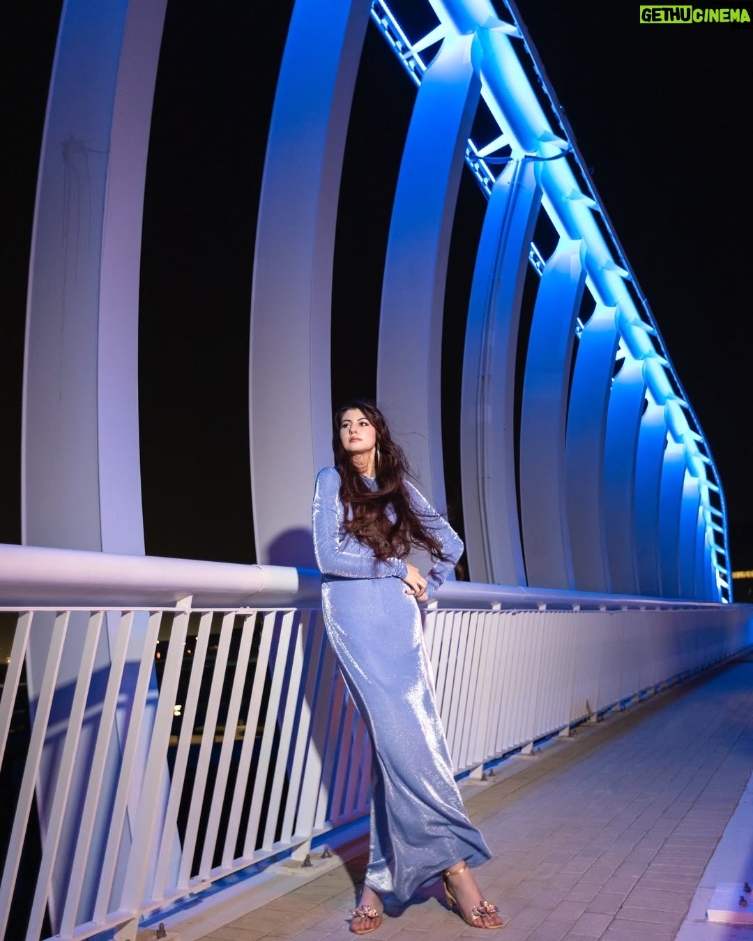 Anam Goher - 11.9K Likes - 💜✨💎
@uthman_studio
@reserved
@meydanbridge
.
.
.
.
.
#trending #explorepage #instagram #instagood #instadaily #dress #uae #dubai #fyp #reels #ootd #photography #photooftheday #travelgram