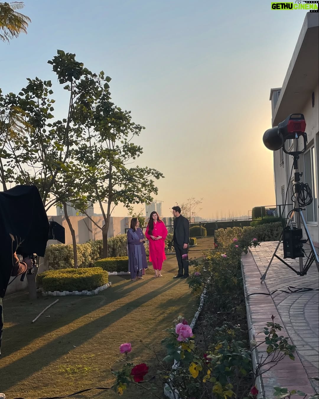 Anam Goher - 46.2K Likes - Meet Nimra from the sets of #Jafaa 🎬❤️🌼
👗 @shazakmalikofficial
.
.
.
.
.
@humtvpakistanofficial #humtv #jafaa #bts #photography #instagood #instagram #instadaily #reels #reelsinstagram #tv #drama #fyp #explore #explorepage #portraitphotography #photo #post