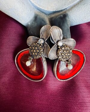 Anamica Kadamb Instagram - ✨ Jhumka Bareilly Wala – A Collection That Speaks Tradition with a Modern Twist! ✨

Celebrate Women’s Day with elegance and grace—shop our stunning jewellery collection and get up to 15% OFF! ✨💃

Embrace your shine, because every queen deserves her crown! 👑💖 (Link is in bio)

#JhumkaBareillyWala #AainaaJewelry #WomensDaySpecial #OxidizedJewelry #TimelessElegance#jewelry#jhumkas
#jhumkis #jhumkiearrings