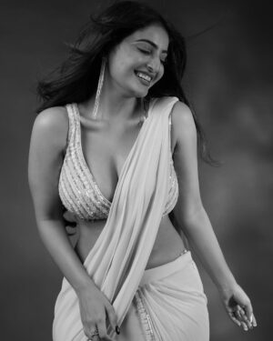 Ananya Nagalla Instagram - Happy holi guys❤️

Photography: @santosh_untitled 
Stylist:  @vinnu_baby9 
MUA:  @lakshmi_makeupartistry 
Jewellery:  @the_jewel_gallery 
Outfit:  @neerusindia 

#ananyanagalla