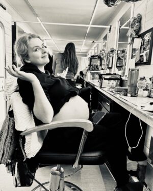 Andrea Brooks Instagram - What I actually looked like filming these remaining episodes.🤰#hearties (📸 @phutton)