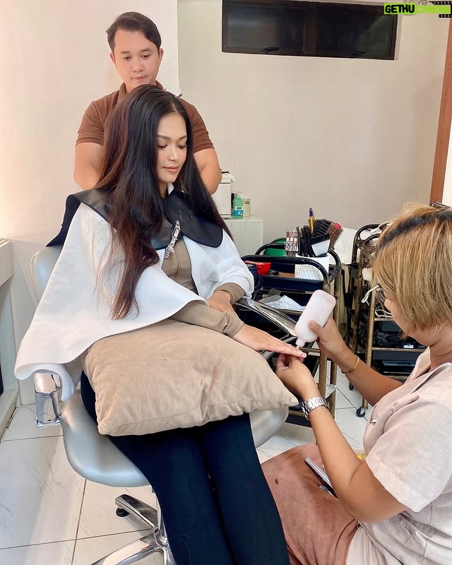 Angela Morena - 3 Likes - flossy, flossy ✨