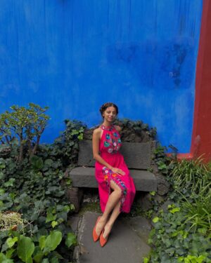 Angela Sarafyan Instagram - 🌺