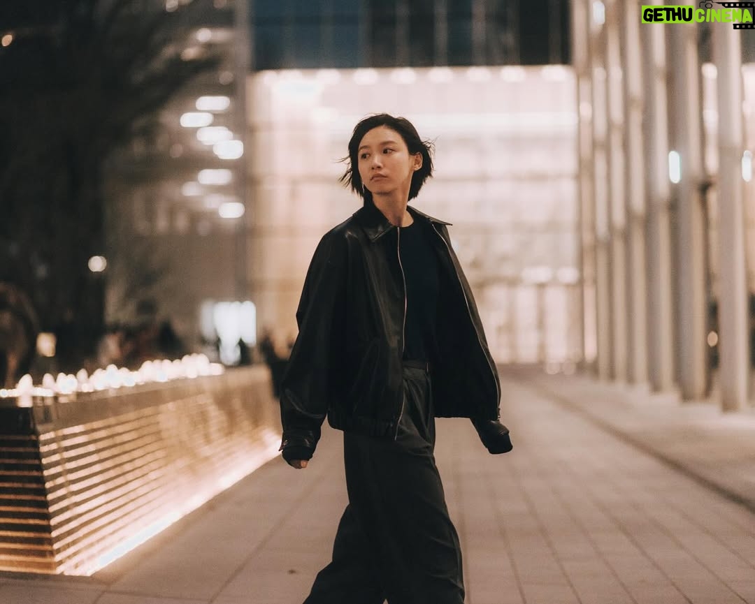 Angela Yuen - 21.1K Likes - 給大家來一記回憶殺重擊 ‼️❤️🔥
九年問你死未 boom boom ⚠️❕
《#你流淚所以我流淚》 @dearjaneofficial @halftalkyan @jason_wuch 💧