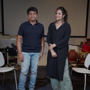 Angelin B Instagram - Comment your favorite Harris Jeyaraj song and also if you haven't watched  the SS podcast with Harris Jeyaraj kindly check the link in my bio 

With @jharrisjayaraj 
PC @hapiie_person_ 

#angelin #vj #harrisjeyarajmusical #harris #podcast