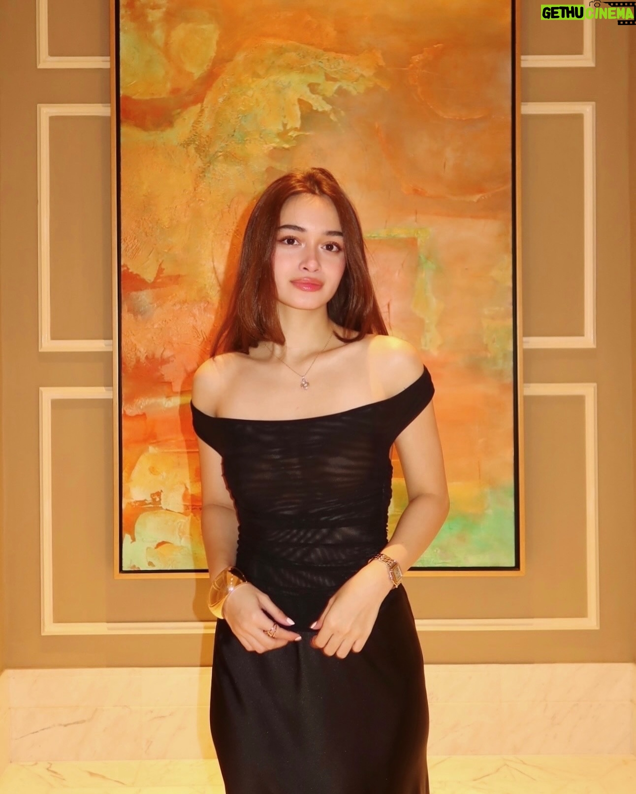 Angelina Cruz - 35.1K Likes - 🎇🥂🪄