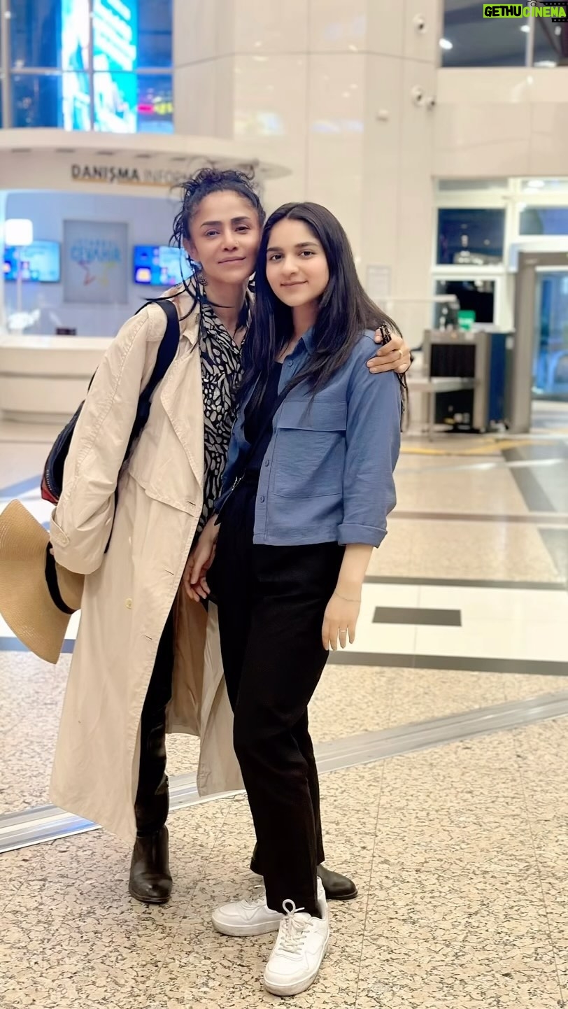 Angeline Malik - 470 Likes - And she surprised to see me…. ❤️
