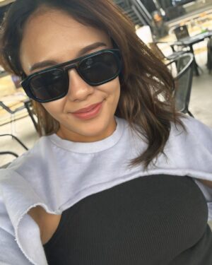Angie Ang Instagram - Lama gak selfie 🥴 pov kalau kamu kangen pap sku 🙃
