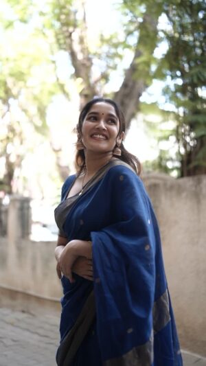 Anikha Instagram - your cliche saree show off reel🤍

Neek audio launch look 
@arsignatureofficial 
@iamlokeshwaran