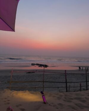 Anjali Anand Instagram - …Take me back to the beach please 🏖️
