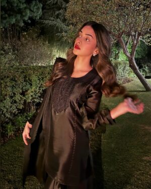 Anmol Baloch Instagram - 🌙

See you all at 8pm
#iqtidar

@erumjamalofficial 
@anilamurtaza