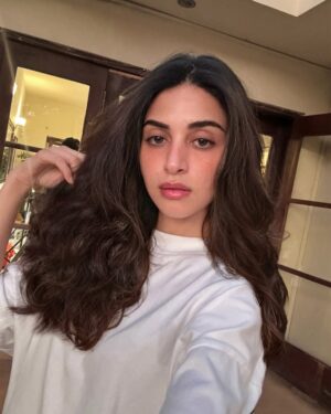 Anmol Baloch Instagram - Whatsup🍯