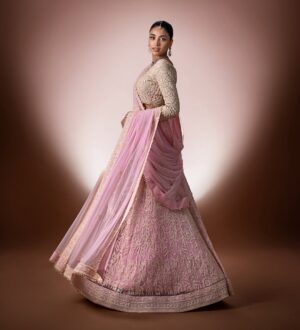 Anmol Baloch Instagram - 🌷گُلاب

 

@erumjamalofficial 
@shahbazshaziofficial 
@stylebyaneela 
@shahzad_noor 
@tauseefahmed.official