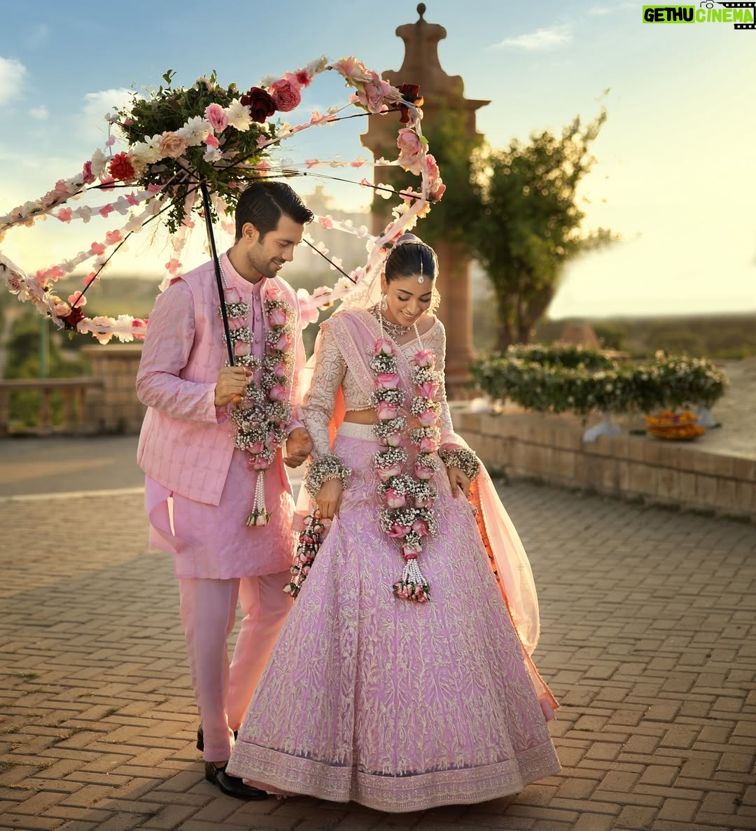 Anmol Baloch - 3 Likes - š·ŚÆŁŁŲ§ŲØ
@erumjamalofficial
@shahbazshaziofficial
@stylebyaneela
@shahzad_noor
@tauseefahmed.official