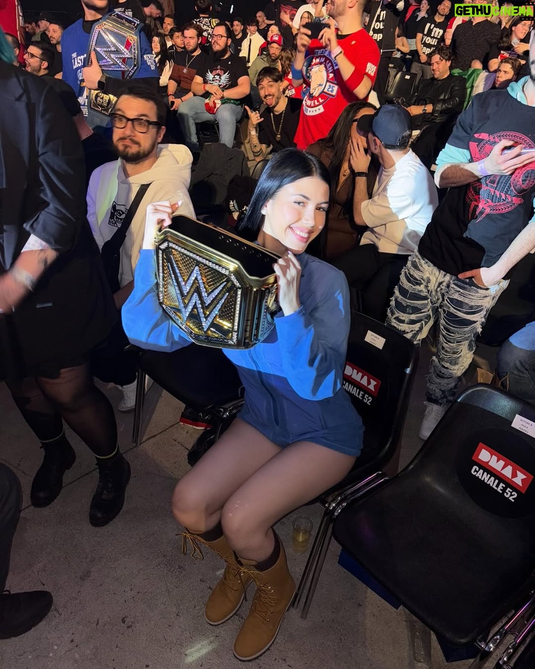 Anna Pepe - 461.8K Likes - grazie mi sono divertita troppooooo😍 @wwe