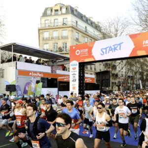 Anne Hidalgo Instagram - Vous étiez encore très nombreuses et nombreux dans les rues de Paris ce matin pour l’incontournable Semi-Marathon !

Un très beau moment sportif et festif ! Bravo aux 48 000 coureuses et coureurs !

📸 Guillaume Bontemps/Ville de Paris